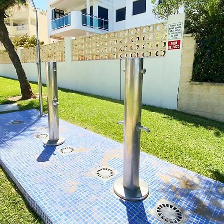 Exciting 2-Bed Apartment On The First Beach Line Apartment *