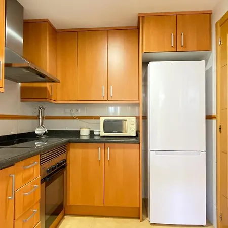 Apartment Exciting 2-Bed Apartment On The First Beach Line