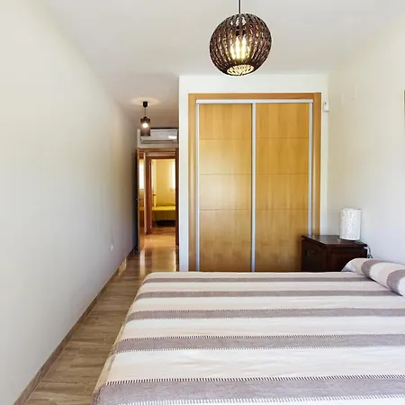 Exciting 2-Bed Apartment On The First Beach Line *